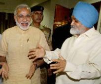 Modi, Montek in tussle of words