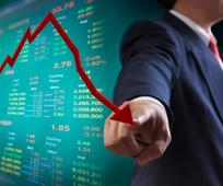 Sensex tanks 400 pts as Fed set to reduce liquidity tap