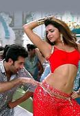 PIX: Deepika Padukone's enviable abs!