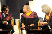 PHOTOS: Amitabh Bachchan at Whilstling Woods 6th annual convocation