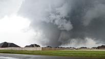 Tornado wipes Oklahoma 'neighbourhoods clean'